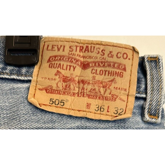 Levis 505 Straight Leg 36x32 Blue Jeans Mild Distress Denim 90s VINTAGE - Picture 3 of 13